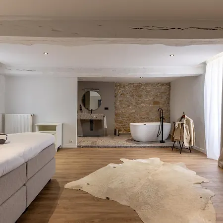 Chateau De Sanse 3* Gensac (Gironde)