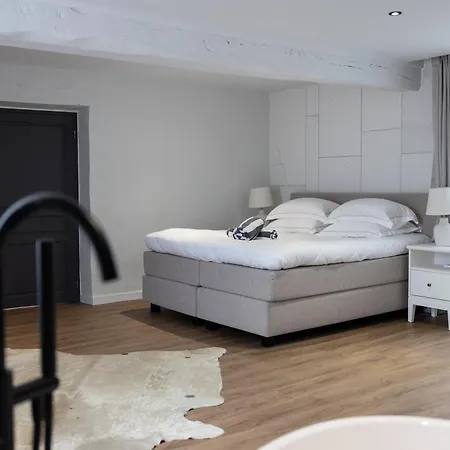 Chateau De Sanse 3* Gensac (Gironde)