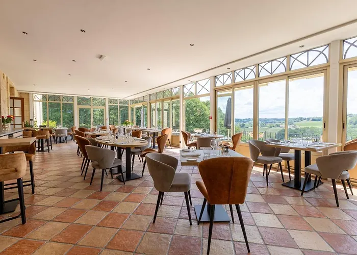 فندق Chateau De Sanse 3*