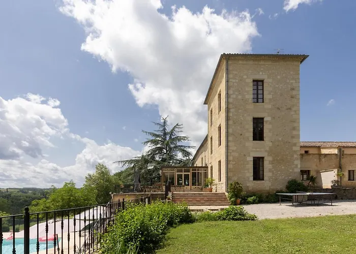 Chateau De Sanse فندق 3*
