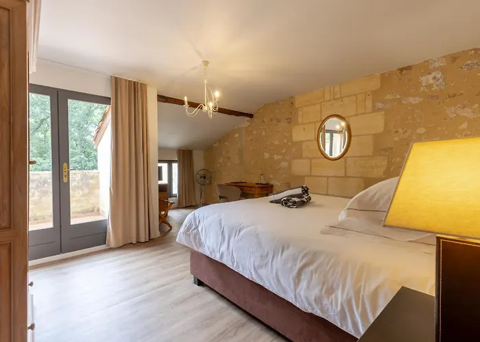 فندق Chateau De Sanse 3*