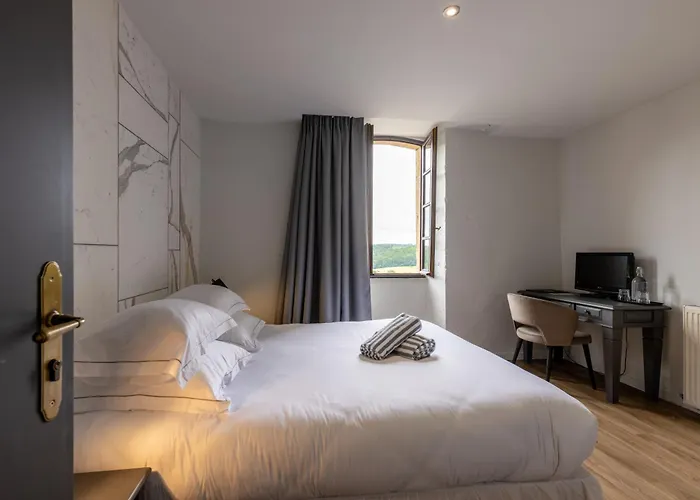 Chateau De Sanse Hotel 3*