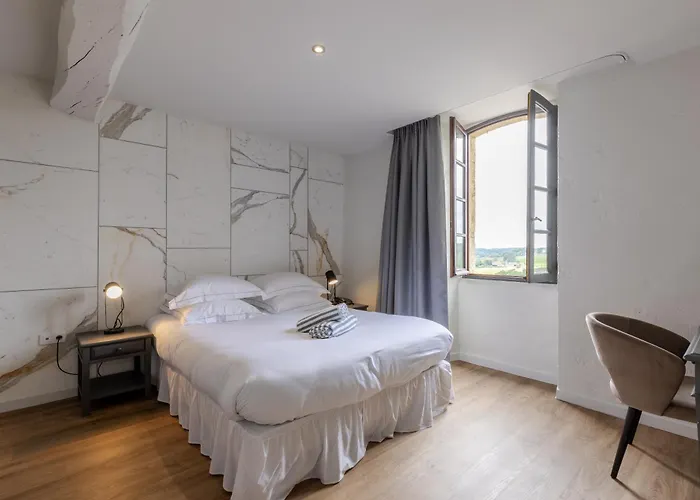 Chateau De Sanse Hotel